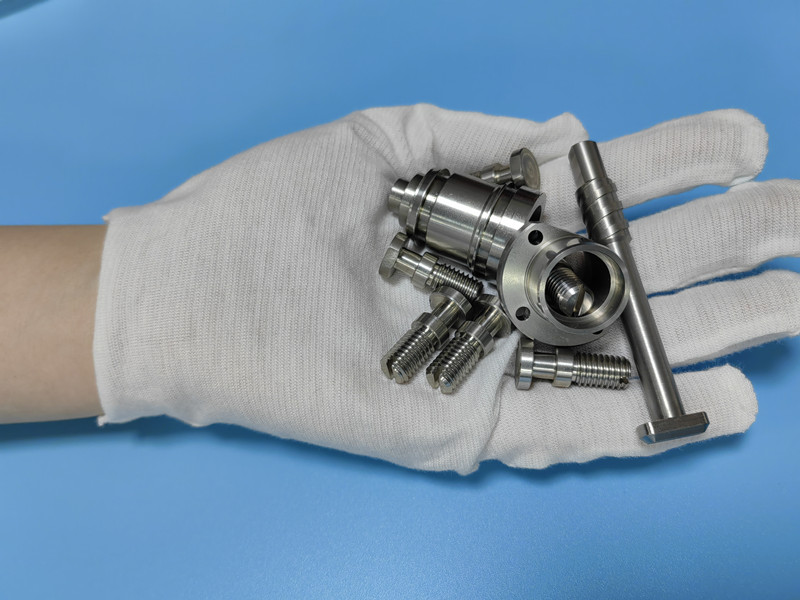 Swiss_machined_valves.jpg