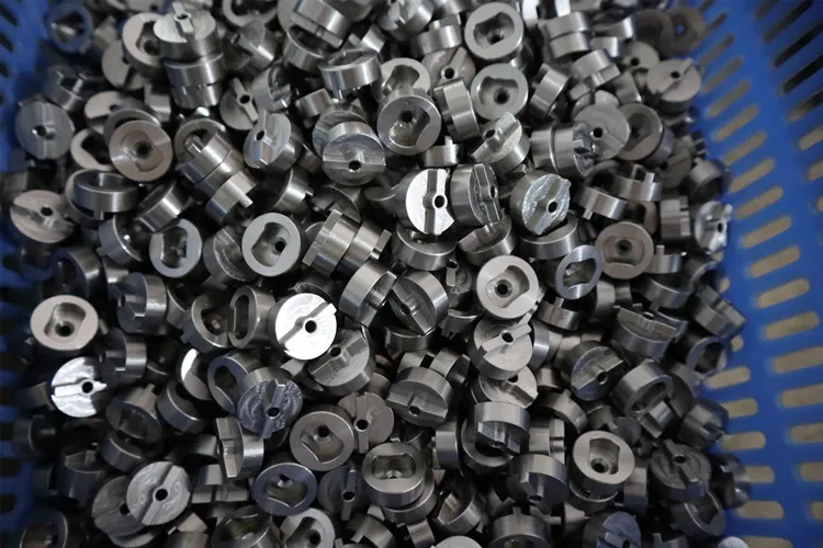 Precision Fastener Manufacturing: Your Partner for High-Quality Screws and Bolts