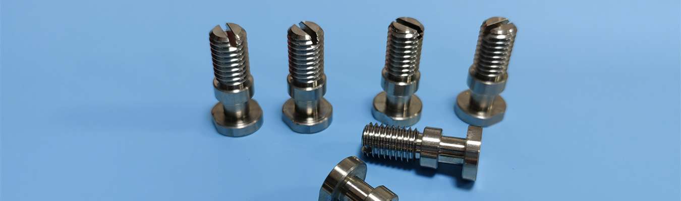 Titanium nuts and bolts supplier providing custom CNC machined titanium fasteners with high strength and corrosion resistance