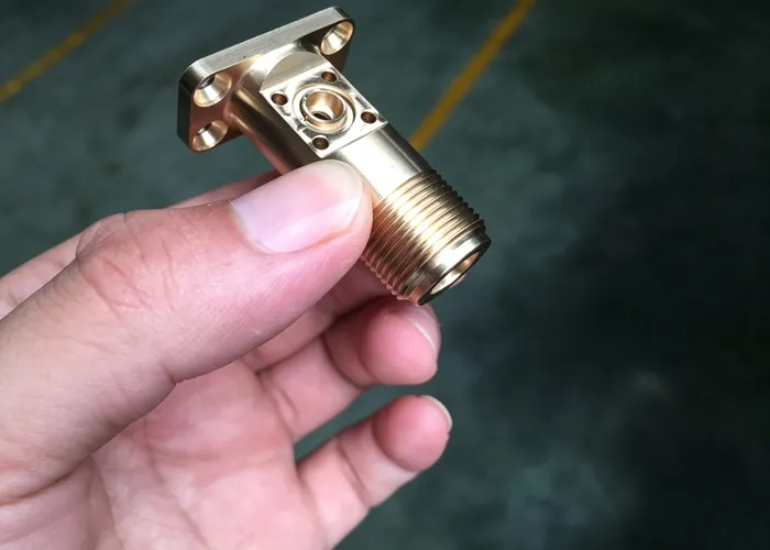 Custom Precision Fasteners: Engineering, Materials and Manufacturing Guide